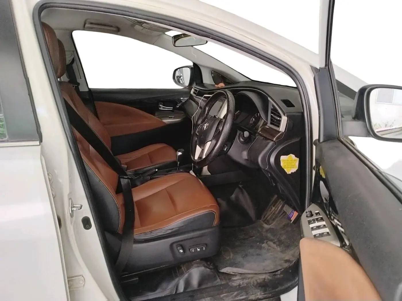 2017 Toyota Innova Crysta 2.8 ZX AT 7 STR, Diesel, Automatic, 2,21,196 km, interior