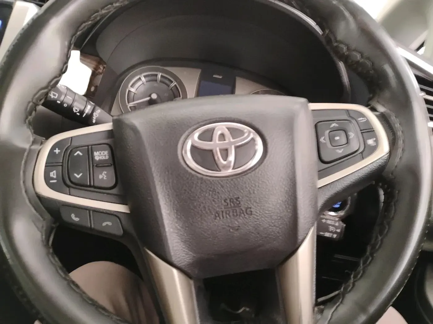 2017 Toyota Innova Crysta 2.8 ZX AT 7 STR, Diesel, Automatic, 2,21,196 km, interior