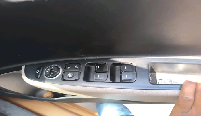 2014 Hyundai Grand i10 SPORTZ 1.1 CRDI, Diesel, Manual, 1,14,498 km, interior