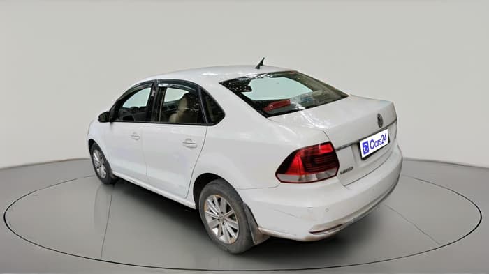 2016 Volkswagen Vento HIGHLINE 1.5 AT, Diesel, Automatic, 2,08,981 km, exterior