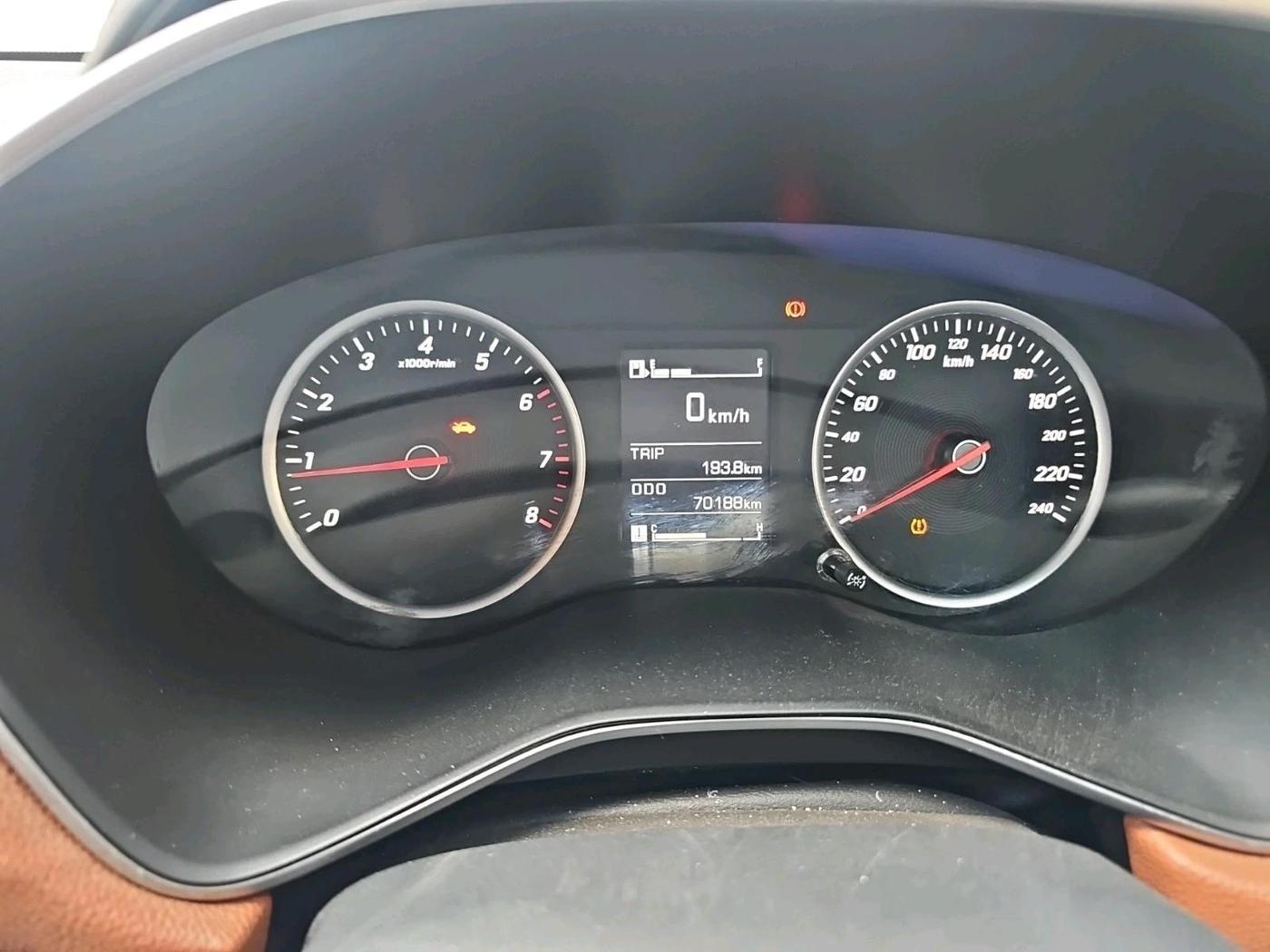 2021 MG HECTOR PLUS SELECT 2.0 DIESEL TURBO MT 7-STR, Diesel, Manual, 70,188 km, interior