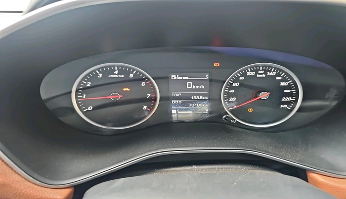 2021 MG HECTOR PLUS SELECT 2.0 DIESEL TURBO MT 7-STR, Diesel, Manual, 70,188 km, interior