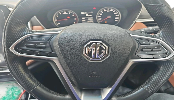 2021 MG HECTOR PLUS SELECT 2.0 DIESEL TURBO MT 7-STR, Diesel, Manual, 70,188 km, interior