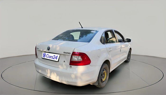 2015 Skoda Rapid AMBITION 1.5 TDI, Diesel, Manual, 1,99,346 km, exterior