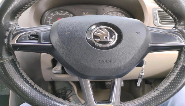 2015 Skoda Rapid AMBITION 1.5 TDI, Diesel, Manual, 1,99,346 km, interior