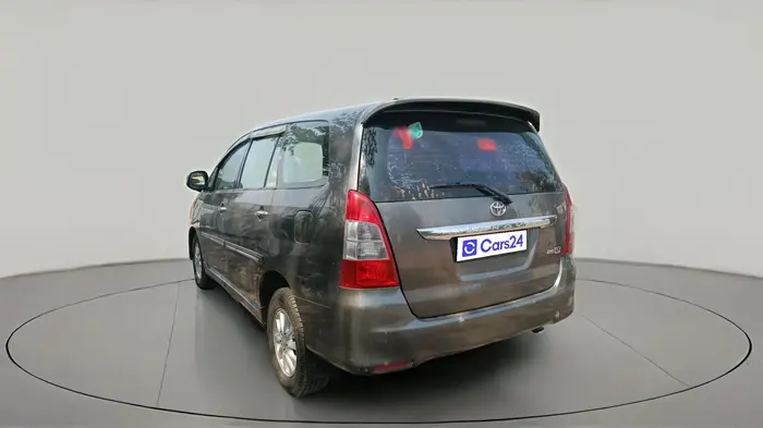 2012 Toyota Innova VX 2.5 7 STR, Diesel, Manual, 2,09,752 km, exterior