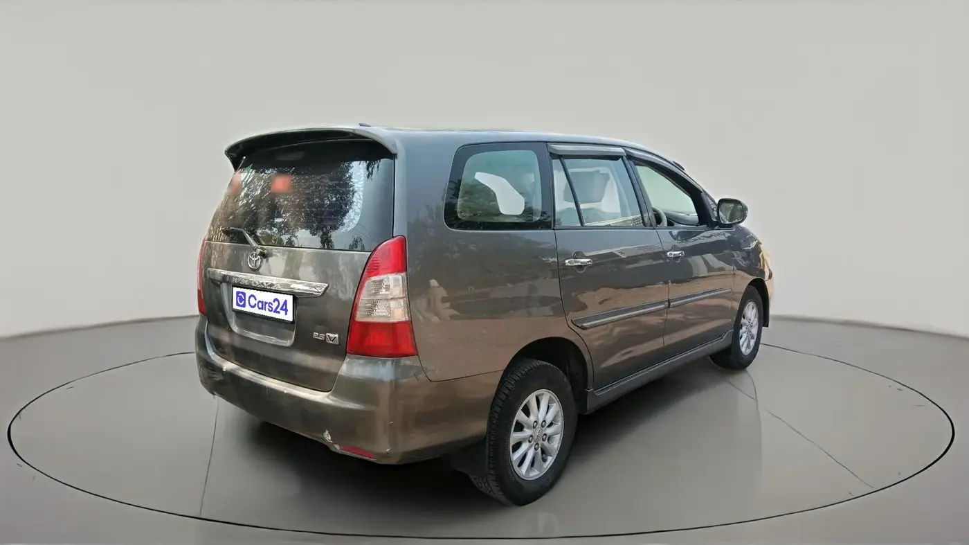 2012 Toyota Innova VX 2.5 7 STR, Diesel, Manual, 2,09,752 km, exterior
