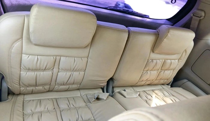 2012 Toyota Innova VX 2.5 7 STR, Diesel, Manual, 2,09,752 km, interior