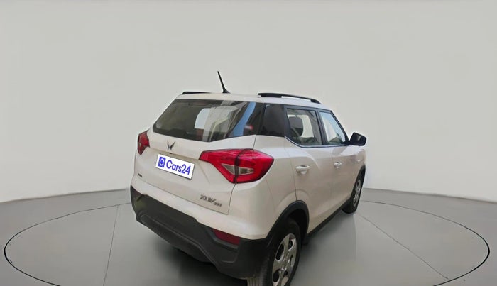 2023 Mahindra XUV300 W6 1.2 PETROL AMT, Petrol, Automatic, 50,050 km, exterior