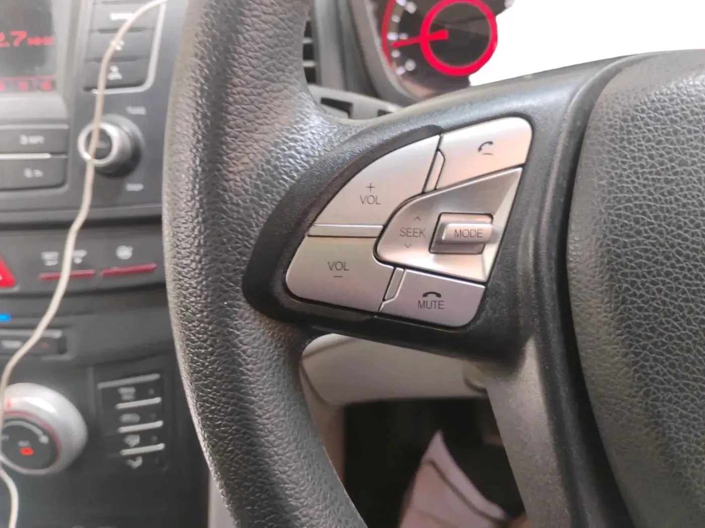 2023 Mahindra XUV300 W6 1.2 PETROL AMT, Petrol, Automatic, 50,050 km, interior