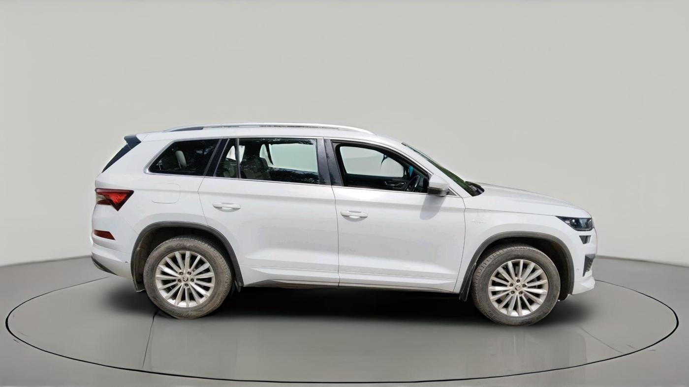 2023 Skoda Kodiaq L&K, Petrol, Automatic, 45,360 km, exterior