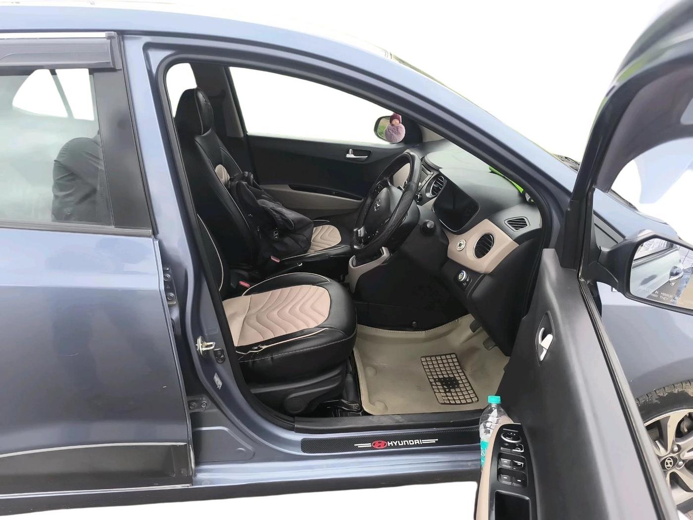 2015 Hyundai Xcent SX 1.2 (O), Petrol, Manual, 1,00,466 km, interior