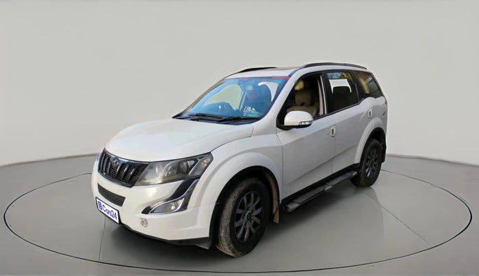 2017 Mahindra XUV500 W10 AT, Diesel, Automatic, 1,45,145 km, exterior