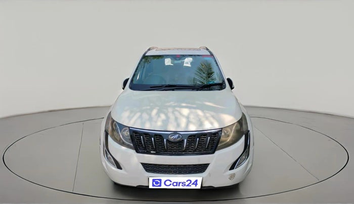 2017 Mahindra XUV500 W10 AT, Diesel, Automatic, 1,45,145 km, exterior