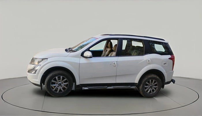 2017 Mahindra XUV500 W10 AT, Diesel, Automatic, 1,45,145 km, exterior