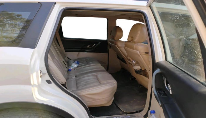 2017 Mahindra XUV500 W10 AT, Diesel, Automatic, 1,45,145 km, interior