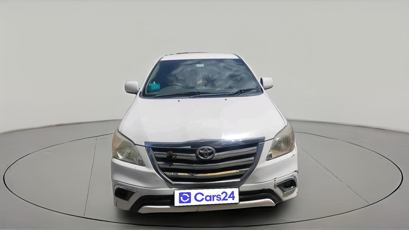 2014 Toyota Innova 2.5 GX 8 STR, Diesel, Manual, 2,53,121 km, exterior