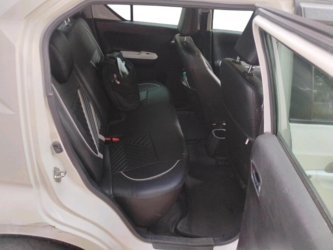 2018 Maruti IGNIS DELTA 1.2, Petrol, Manual, 75,277 km, interior