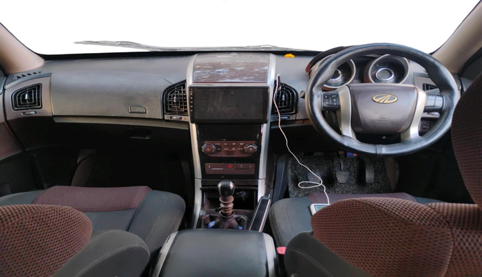 2014 Mahindra XUV500 W6, Diesel, Manual, 1,45,876 km, interior