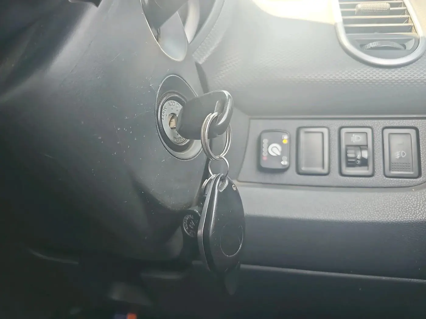 2014 Maruti Ritz VXI, CNG, Manual, 2,21,514 km, interior