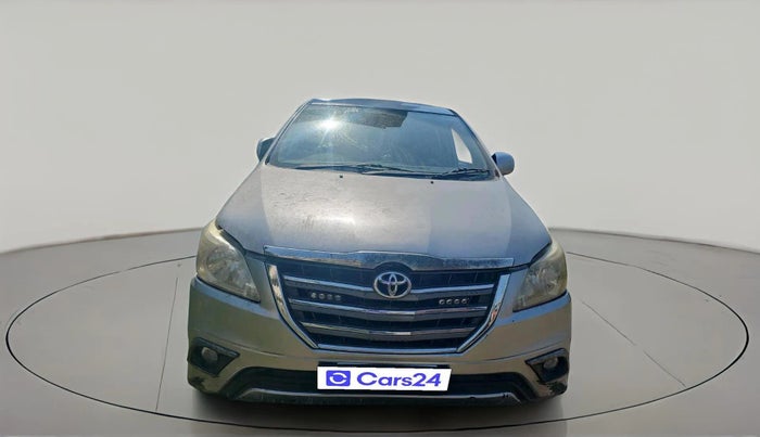 2015 Toyota Innova 2.5 GX 7 STR, Diesel, Manual, 2,44,074 km, exterior