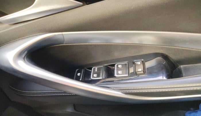 2021 MG HECTOR SHARP 1.5 DCT PETROL DUAL TONE, Petrol, Automatic, 47,865 km, interior