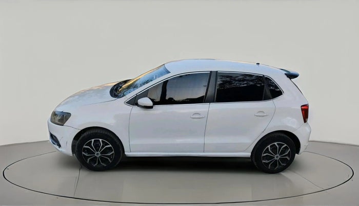 2015 Volkswagen Polo COMFORTLINE 1.2L, Petrol, Manual, 1,29,576 km, exterior