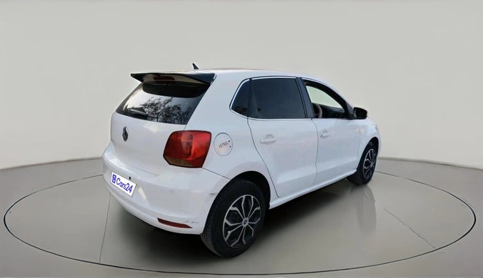 2015 Volkswagen Polo COMFORTLINE 1.2L, Petrol, Manual, 1,29,576 km, exterior