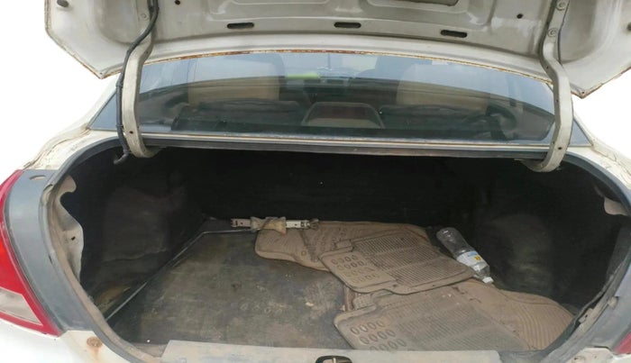 2016 Maruti Swift Dzire TOUR DIESEL, Diesel, Manual, 90,186 km, exterior