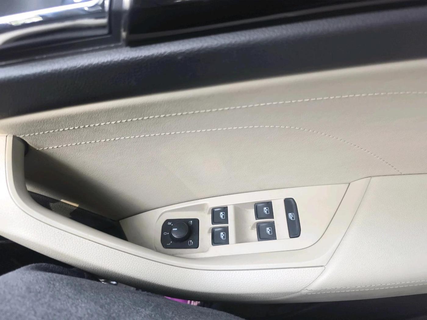 2022 Skoda Kodiaq L&K, Petrol, Automatic, 80,365 km, interior