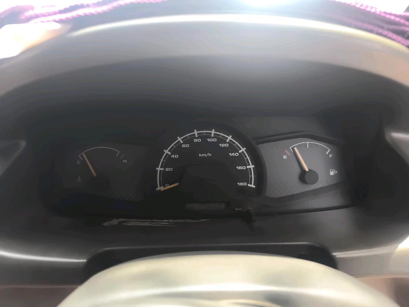 2012 Chevrolet Tavera NEO 3 LS 10 STR BS III, Diesel, Manual, 2,95,587 km, interior