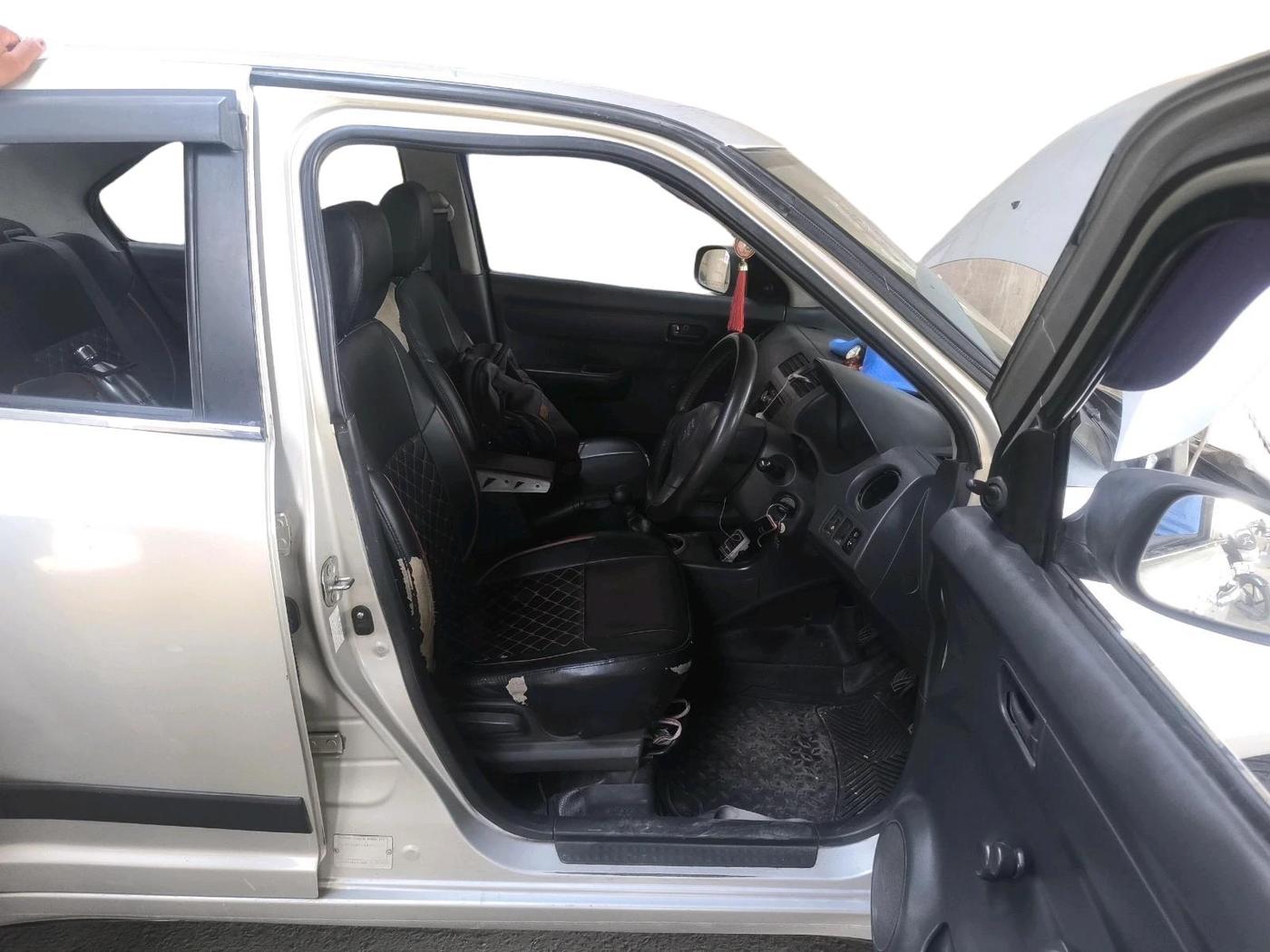 2012 Maruti Swift Dzire LXI, Petrol, Manual, 1,78,211 km, interior