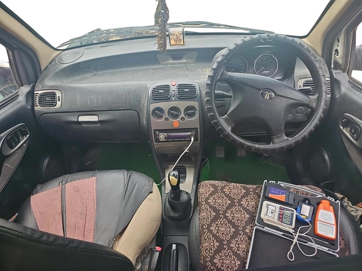 2013 Tata Indigo ECS LX TDI, Diesel, Manual, 2,85,499 km, interior