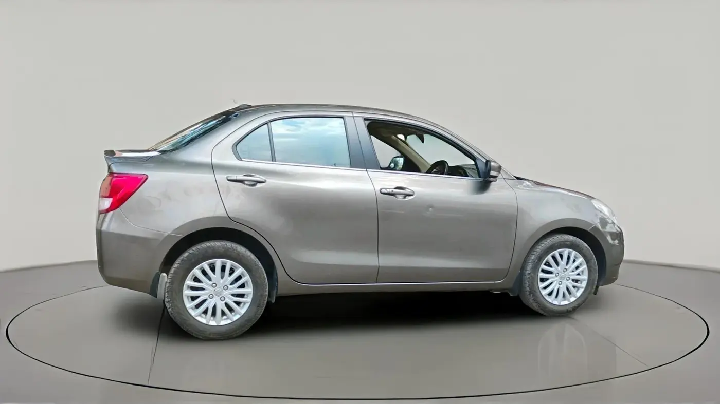 2023 Maruti Dzire ZXI CNG, CNG, Manual, 32,561 km, exterior
