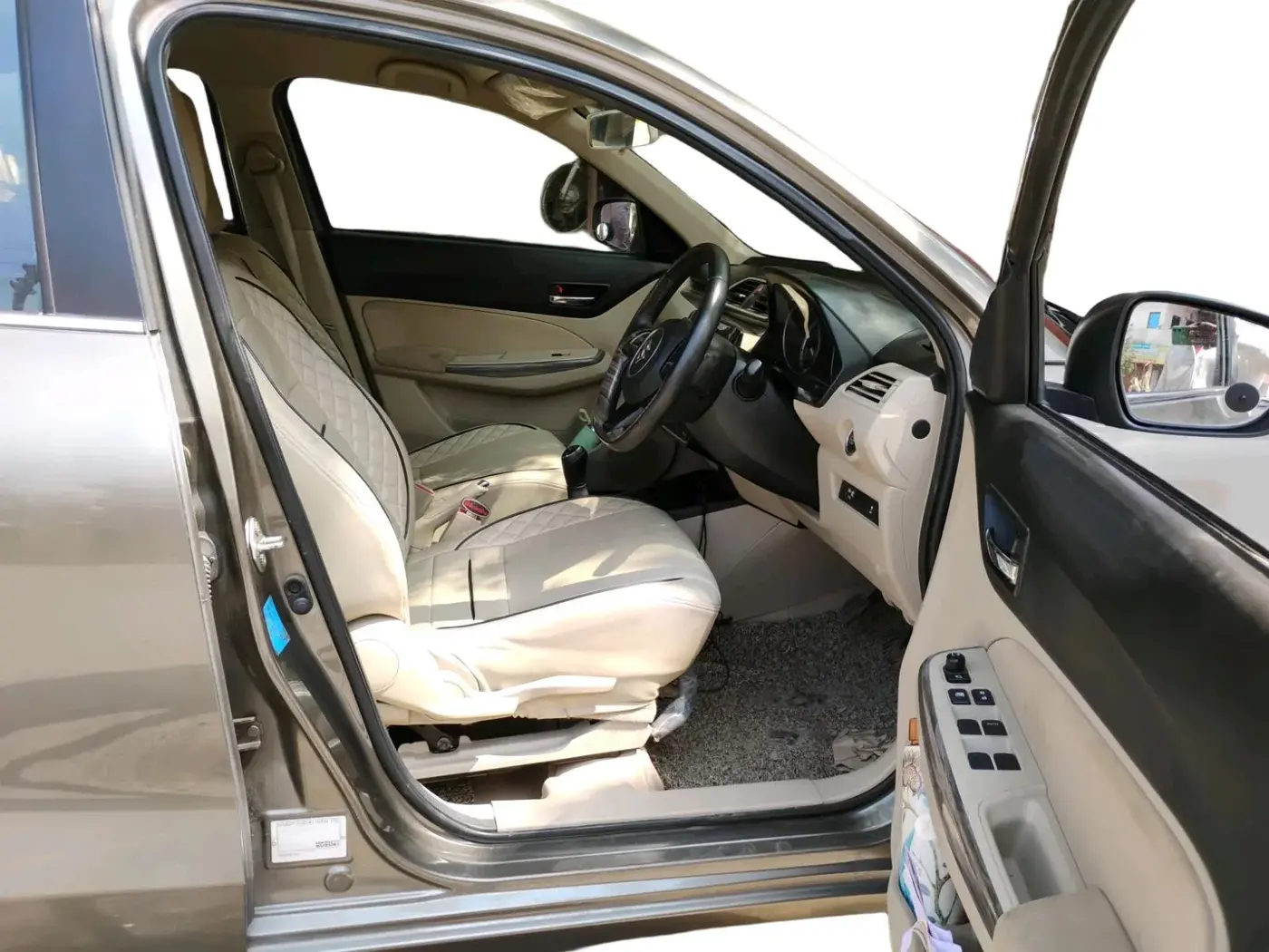 2023 Maruti Dzire ZXI CNG, CNG, Manual, 32,561 km, interior