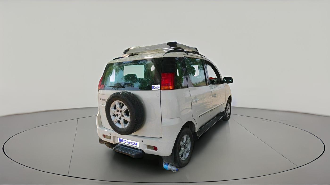 2015 Mahindra Quanto C8, Diesel, Manual, 1,25,537 km, exterior