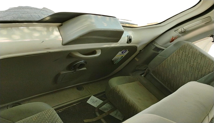 2015 Mahindra Quanto C8, Diesel, Manual, 1,25,537 km, interior