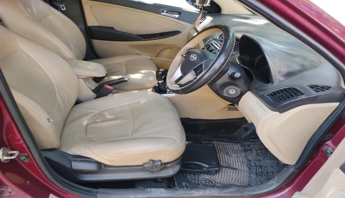 2014 Hyundai Verna FLUIDIC 1.6 CRDI SX, Diesel, Manual, 98,722 km, interior