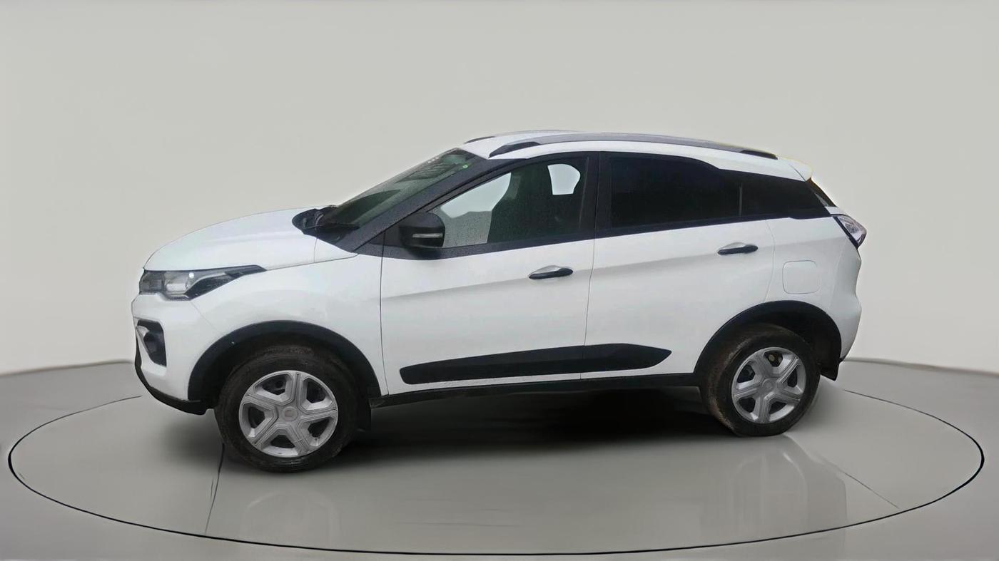 2023 Tata NEXON XM PETROL, Petrol, Manual, 44,095 km, exterior