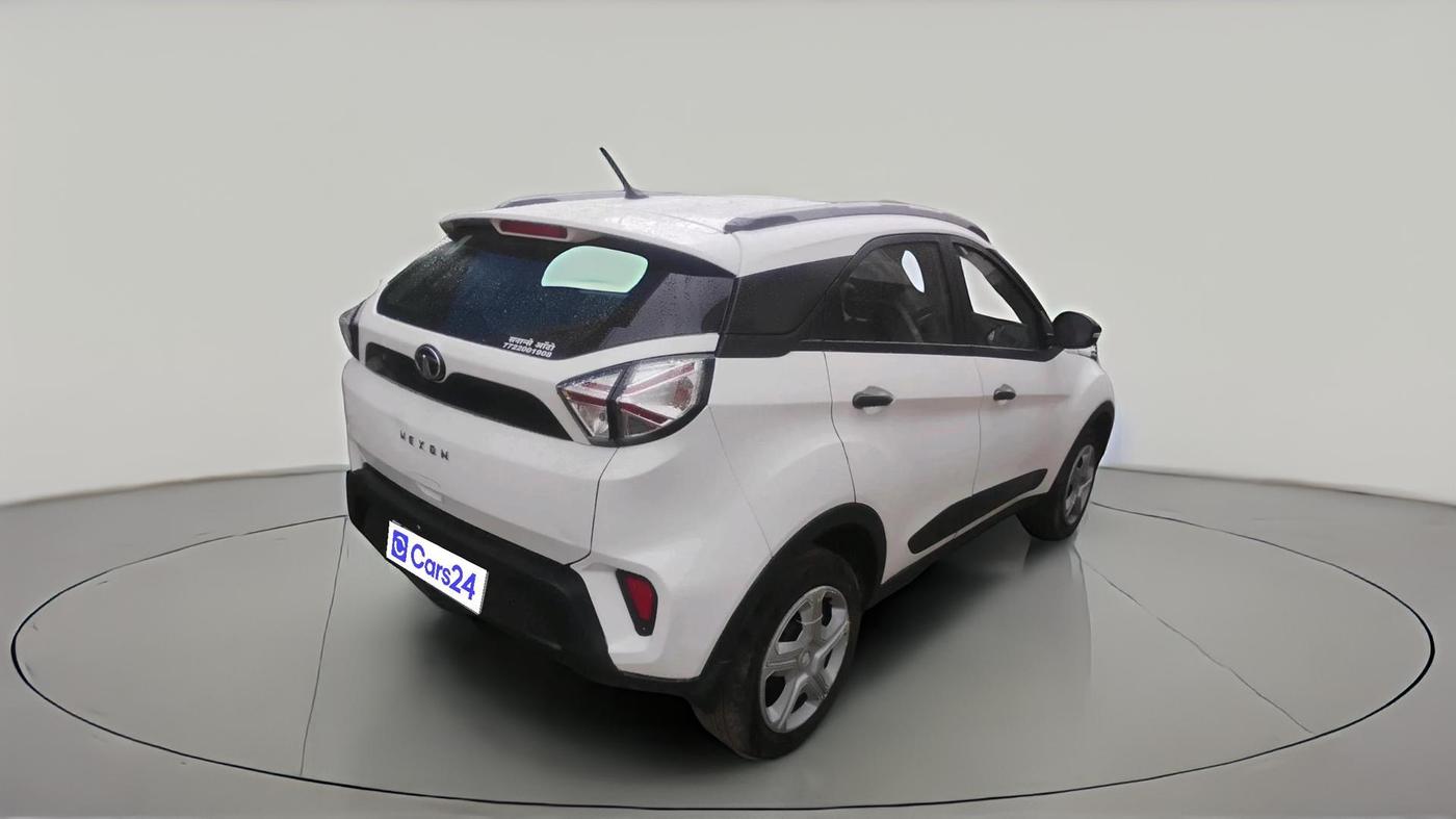 2023 Tata NEXON XM PETROL, Petrol, Manual, 44,095 km, exterior