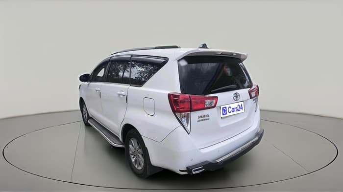2020 Toyota Innova Crysta 2.4 G 7 STR, Diesel, Manual, 2,41,560 km, exterior
