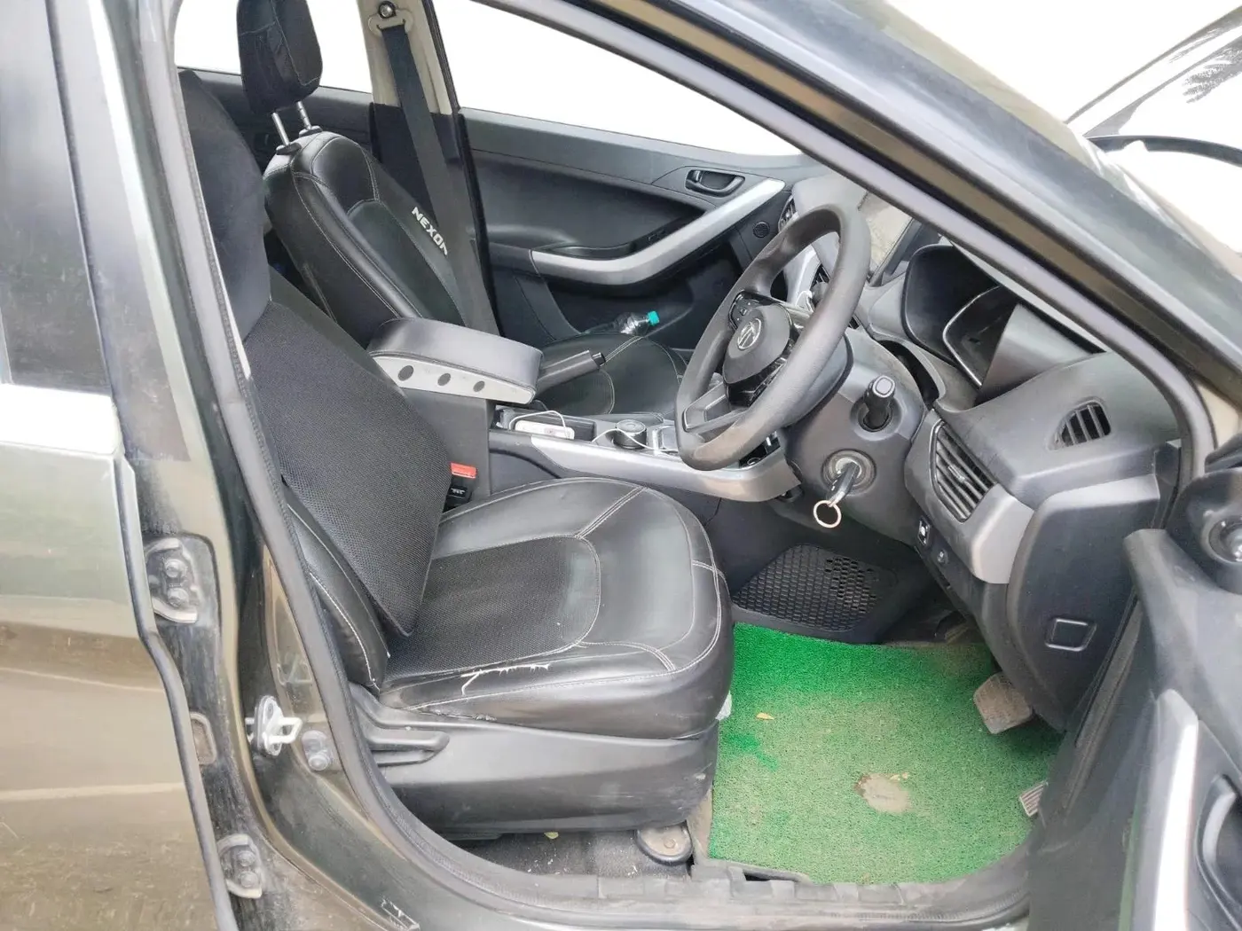 2020 Tata NEXON XMA SUNROOF PETROL, CNG, Automatic, 1,05,559 km, interior