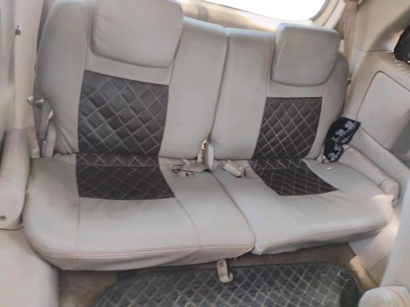 2013 Toyota Innova 2.5 ZX 7 STR, Diesel, Manual, 2,37,515 km, interior