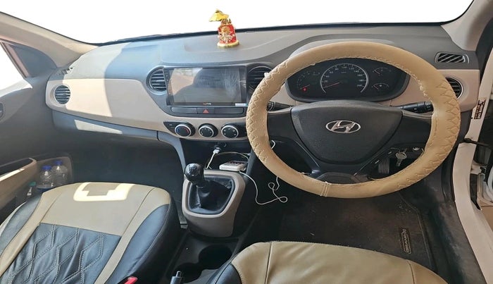 2017 Hyundai Grand i10 MAGNA U2 1.2 CRDI, Diesel, Manual, 76,391 km, interior