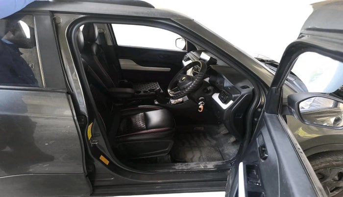 2024 Tata PUNCH PURE MT CNG, CNG, Manual, 38,534 km, interior