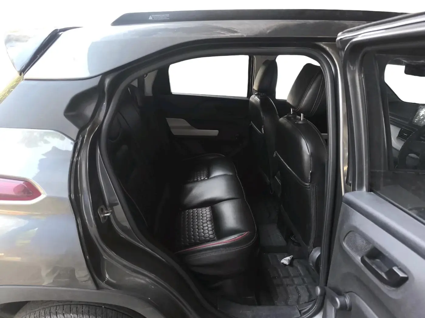 2024 Tata PUNCH PURE MT CNG, CNG, Manual, 38,534 km, interior