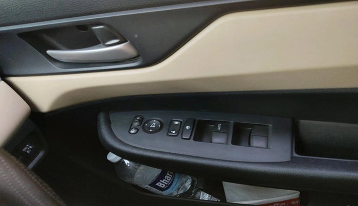 2025 Honda Amaze 1.2L I-VTEC VX CVT, Petrol, Automatic, 10,286 km, interior