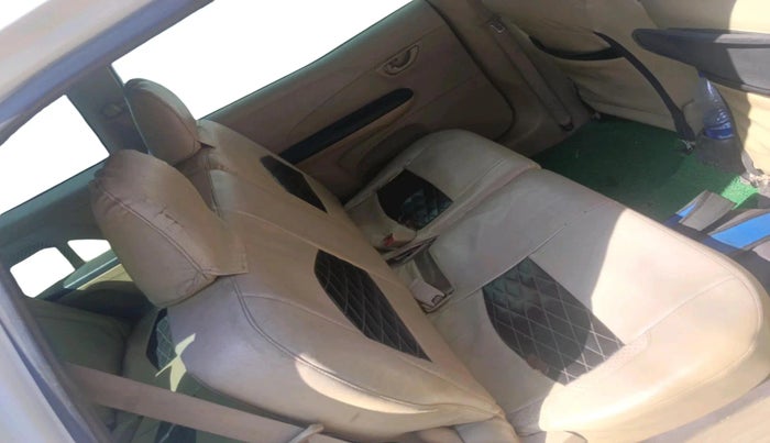 2015 Honda Mobilio 1.5L I-DTEC S, Diesel, Manual, 1,53,226 km, interior