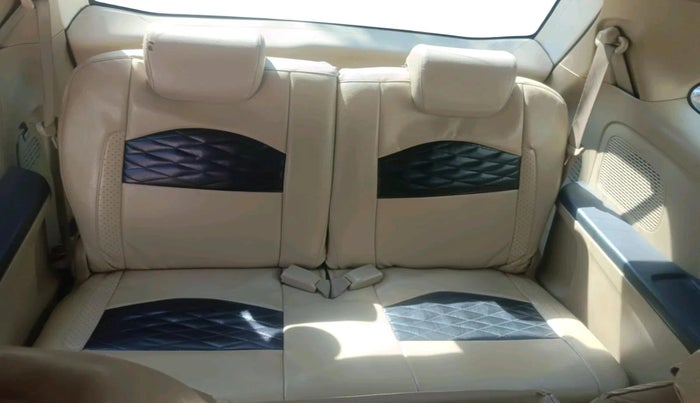 2015 Honda Mobilio 1.5L I-DTEC S, Diesel, Manual, 1,53,226 km, interior