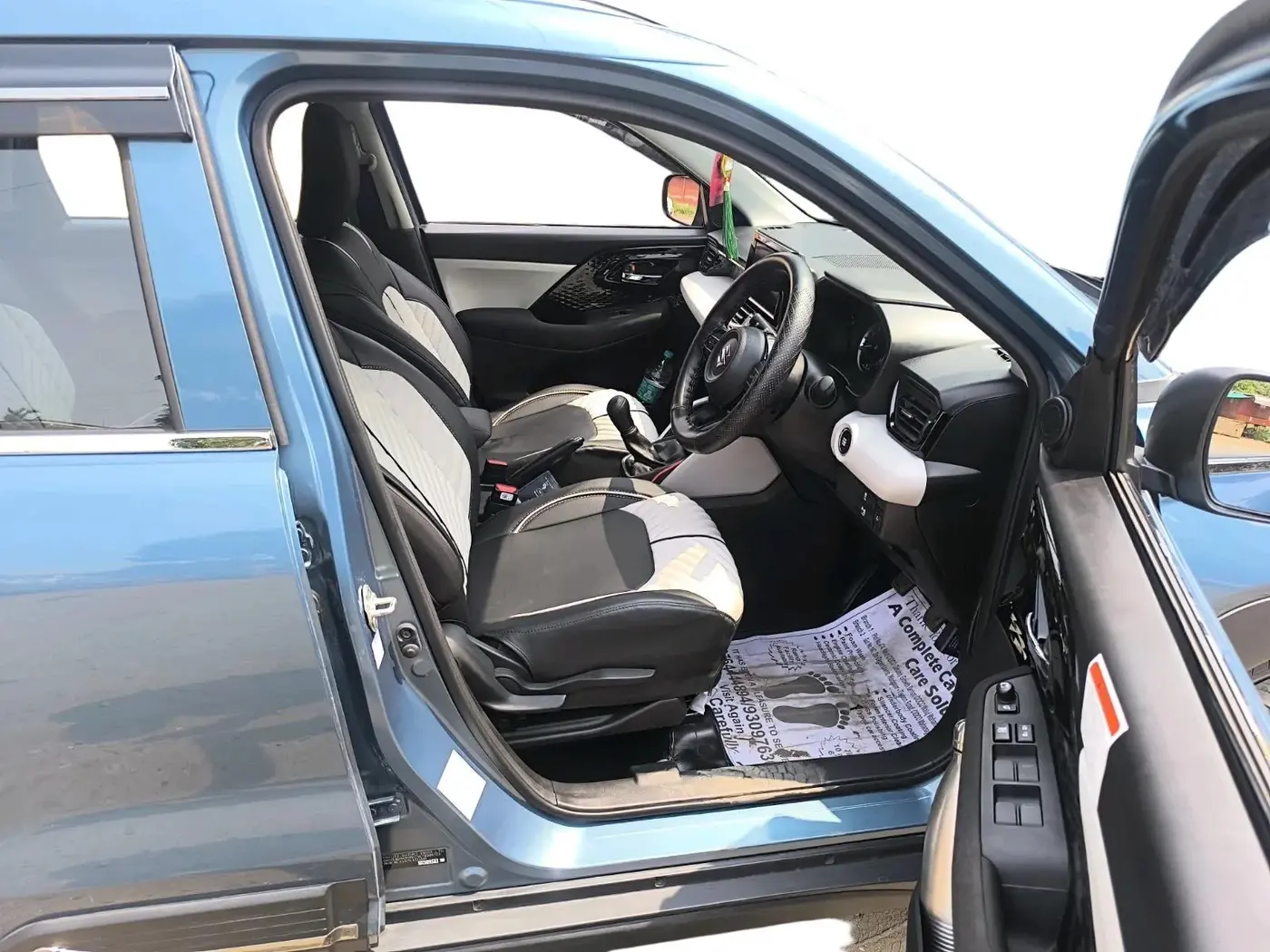 2026 Maruti Victoris Vxi 1.5 CNG MT, CNG, Manual, 21,072 km, interior